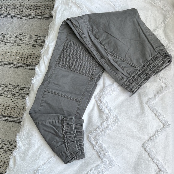 Grey Moto Style Cuffed Ankle Pants - Picture 6 of 8